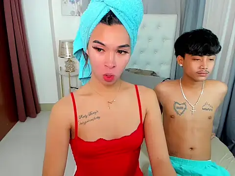 Snapshot of Yourdreamgoddess chatting on November 12, 5:02 pm Yourdreamgoddess online show from November 12, 5:02 pm