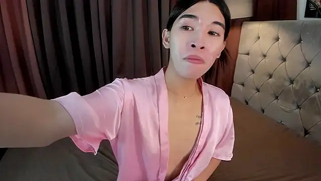 Snapshot of Yourdreamgoddess chatting on November 16, 4:56 pm Yourdreamgoddess online show from November 16, 4:56 pm