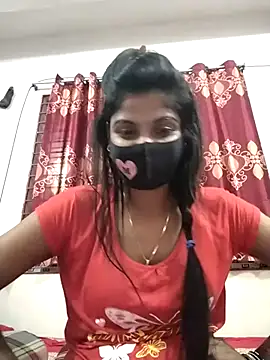 Queen-Any online show from November 10, 6:18 pm