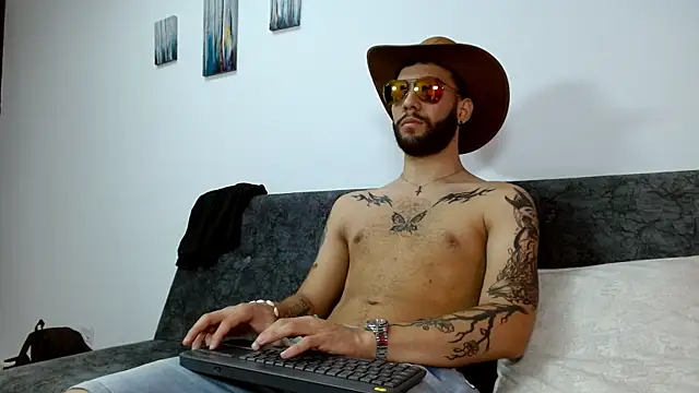 Snapshot of angel_kyrozz chatting on October 29, 7:26 pm angel kyrozz online show from October 29, 7:26 pm