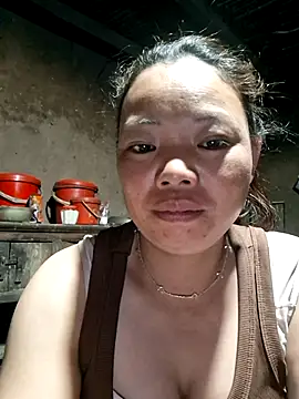 Snapshot of miomio-12 chatting on May 25, 9:43 pm miomio-12 online show from May 25, 9:43 pm