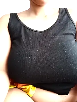 SexyVeexx online show from October 20, 8:37 am