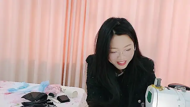 CCOO520 online show from October 31, 4:24 am