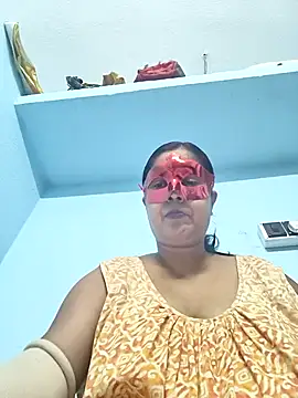 misti02 online show from October 11, 5:00 pm
