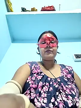 misti02 online show from October 13, 5:57 pm