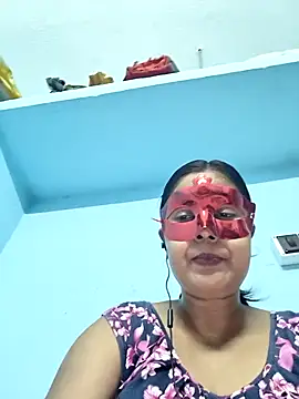 misti02 online show from October 18, 4:41 pm