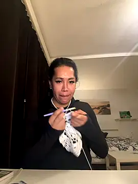 Snapshot of Mariqnq chatting on October 10, 10:53 pm Mariqnq online show from October 10, 10:53 pm