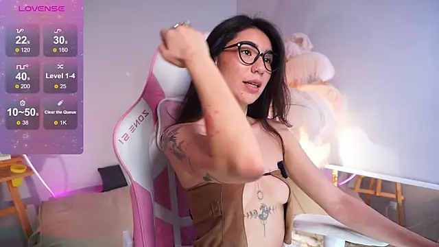 YokoKoko  online show from November 22, 5:50 am