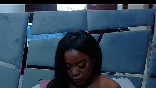 LorraiineJohnson online show from November 7, 5:24 pm