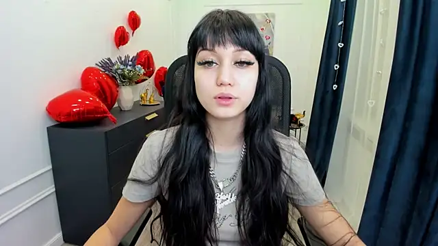 TiffanyYounge online show from February 13, 12:12 pm