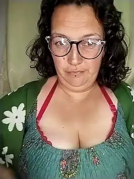 -saraqueen- online show from November 16, 6:19 am