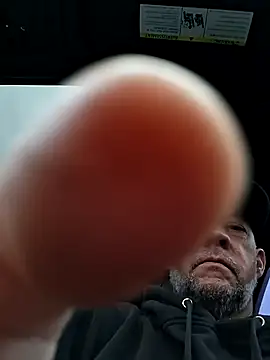 Snapshot of moonbeam37 chatting on November 29, 2:53 pm moonbeam37 online show from November 29, 2:53 pm