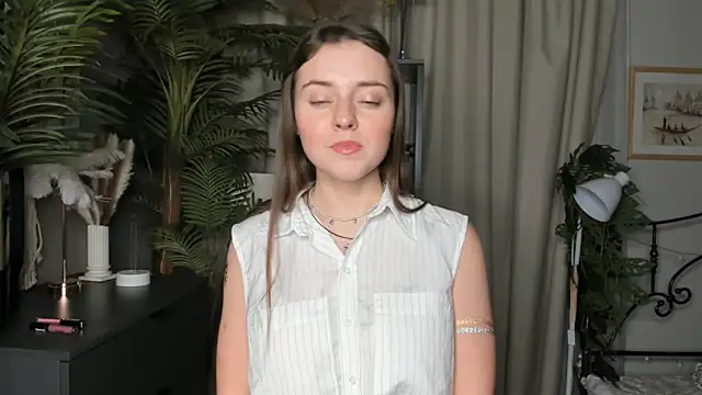 Snapshot of ThelmaJusto chatting on November 1, 2:19 pm ThelmaJusto online show from November 1, 2:19 pm