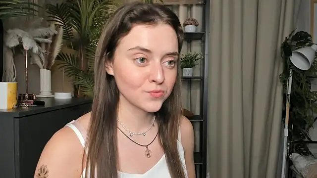 Snapshot of ThelmaJusto chatting on November 6, 2:18 pm ThelmaJusto online show from November 6, 2:18 pm