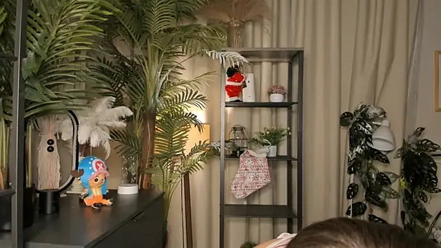 ThelmaJusto online show from February 15, 3:20 pm