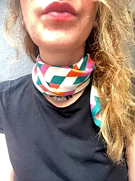 Snapshot of melisss2 chatting on October 17, 9:12 am melisss2 online show from October 17, 9:12 am