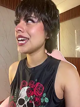 Eva Feller69 online show from February 3, 10:15 pm