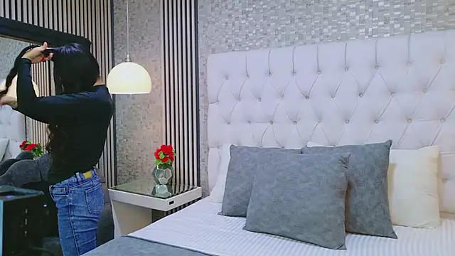 CristalShayy online show from March 15, 12:11 pm