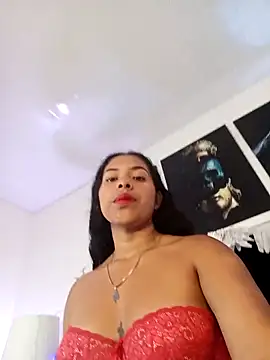 Snapshot of Amayavaldes chatting on November 26, 2:01 am Amayavaldes online show from November 26, 2:01 am