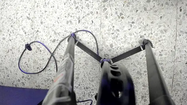 Leoo Miller online show from November 27, 4:03 am