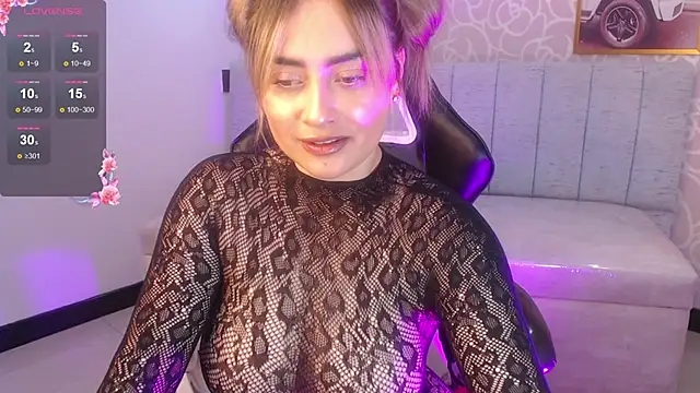 Snapshot of cata1_ch chatting on May 9, 12:54 pm cata1 ch online show from May 9, 12:54 pm