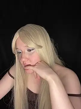 Darling Bri  online show from October 23, 7:23 pm