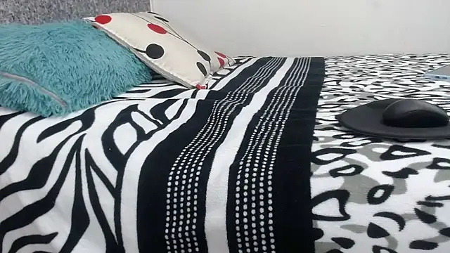 Snapshot of sexyboys_cutex18 chatting on November 19, 9:26 pm sexyboys cutex18 online show from November 19, 9:26 pm