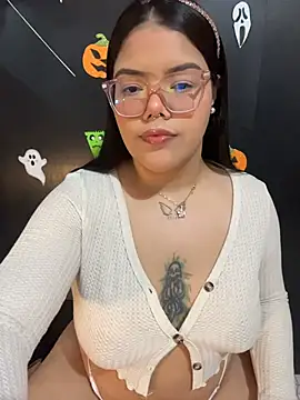 GabrielleMarsh1 online show from November 2, 3:09 am