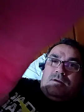 Snapshot of Alfred_00000 chatting on November 5, 6:57 am Alfred 00000 online show from November 5, 6:57 am