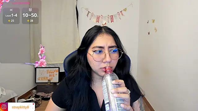 LoveLyy- online show from June 5, 11:43 pm