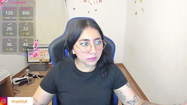 LoveLyy- online show from July 30, 12:20 am