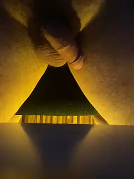 Snapshot of sweetdickyuri chatting on February 24, 9:46 pm sweetdickyuri online show from February 24, 9:46 pm