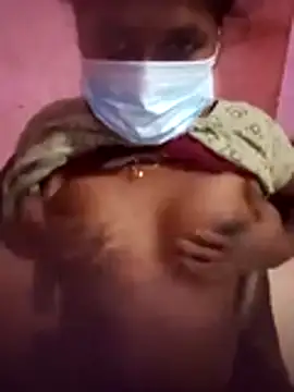 Snapshot of Eswar77 chatting on November 10, 4:28 pm Eswar77 online show from November 10, 4:28 pm