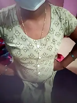 Snapshot of Eswar77 chatting on November 11, 4:51 pm Eswar77 online show from November 11, 4:51 pm