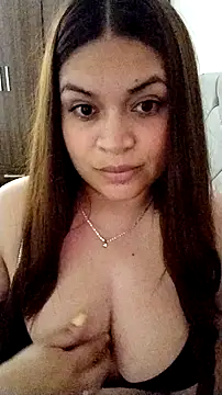 Snapshot of cieloking09 chatting on July 17, 6:09 am cieloking09 online show from July 17, 6:09 am