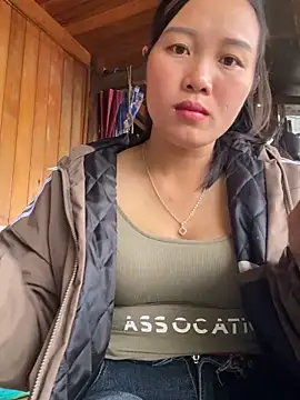 Snapshot of Pii_x chatting on November 6, 12:44 am Pii x online show from November 6, 12:44 am