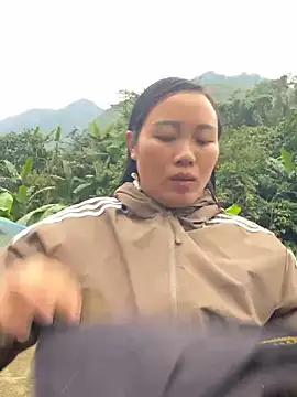 Snapshot of Pii_x chatting on November 21, 1:04 am Pii x online show from November 21, 1:04 am