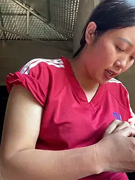 Snapshot of Pii_x chatting on November 27, 2:02 am Pii x online show from November 27, 2:02 am