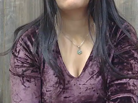 Hot Meadow online show from December 5, 6:33 am