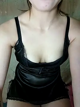 Snapshot of LylyCii6969 chatting on October 11, 3:17 am LylyCii6969 online show from October 11, 3:17 am