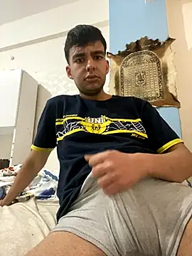 Snapshot of sertsikici20cm__ chatting on November 9, 8:23 am sertsikici20cm online show from November 9, 8:23 am