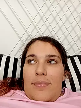 Snapshot of Beatrice1905 chatting on October 12, 8:19 pm Beatrice1905 online show from October 12, 8:19 pm