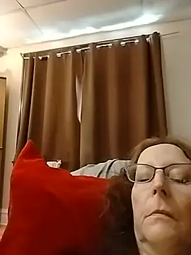 Spicylady1234 online show from June 2, 7:38 pm