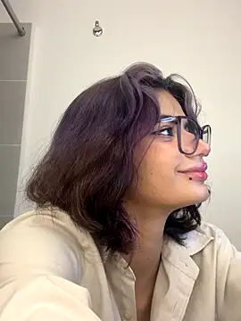 sukulaurens online show from October 9, 7:34 pm