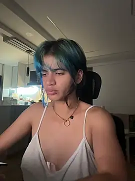 sukulaurens online show from May 16, 5:04 am