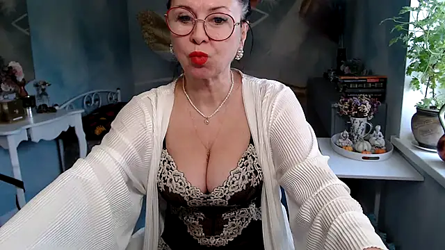 Snapshot of Arisa5000 chatting on October 21, 9:21 am Arisa5000 online show from October 21, 9:21 am