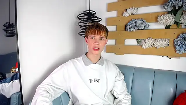 Snapshot of JackFrosst chatting on June 14, 12:40 pm JackFrosst online show from June 14, 12:40 pm