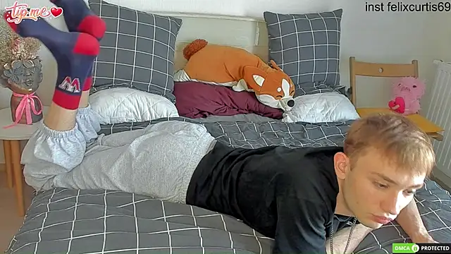 felixcurt69 online show from June 22, 11:18 am