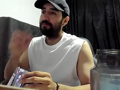 Snapshot of coolfriki chatting on October 23, 4:45 am coolfriki online show from October 23, 4:45 am