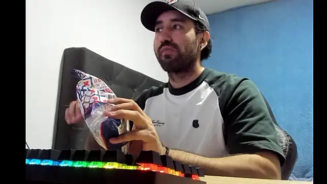 coolfriki online show from February 4, 1:55 am